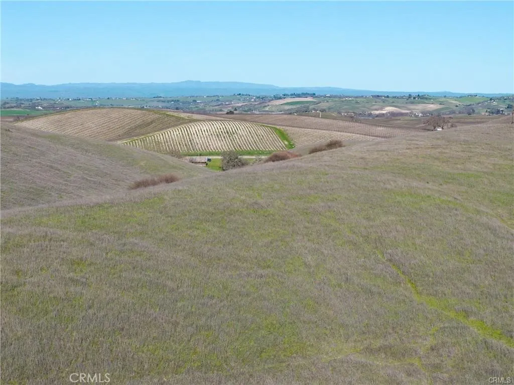 Hermosa Road, Templeton, CA 93465