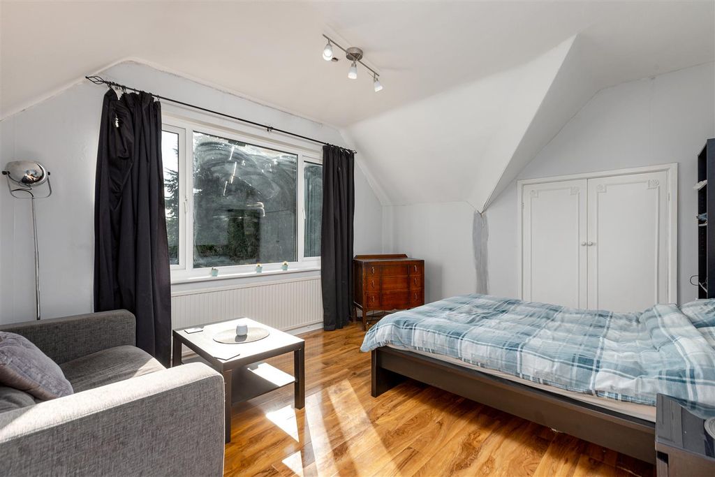 Additional image 13 of 4 bed detached house for saleConiscliffe Road, Darlington DL3
