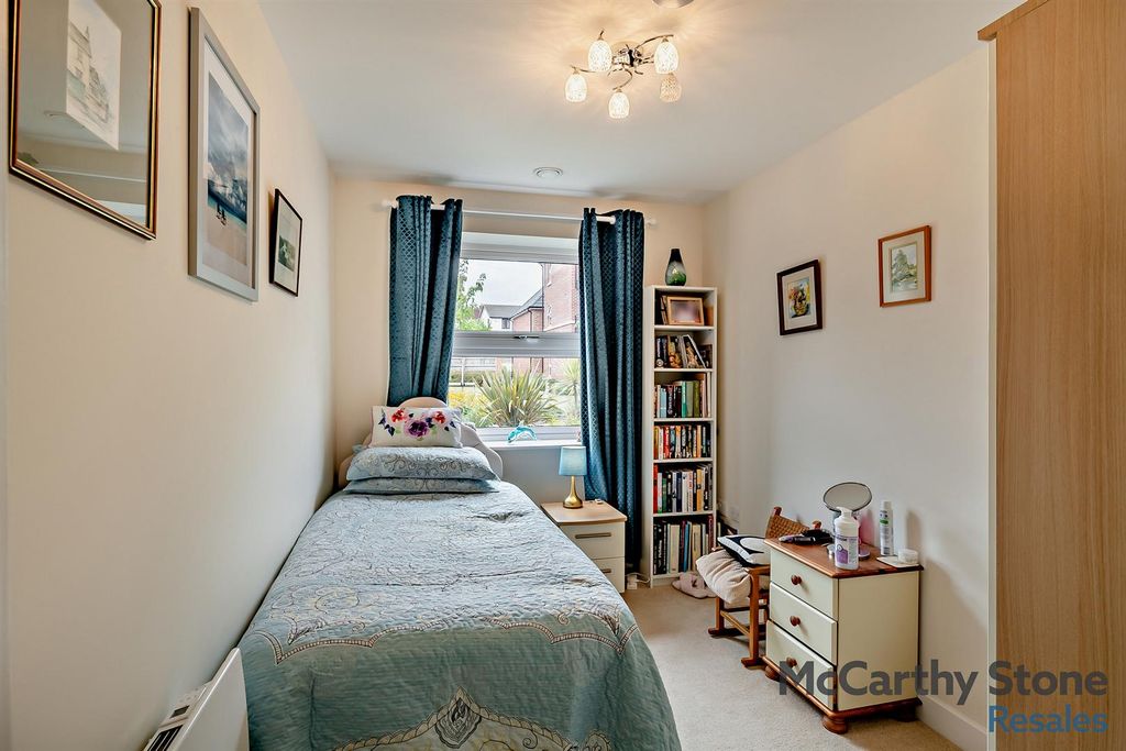Additional image 10 of 2 bed flat for saleFoxglove Place, Willand Road, Cullompton EX15