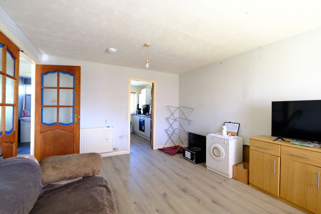 Additional image 2 of 1 bed flat for saleEdzell Row, Kilwinning KA13