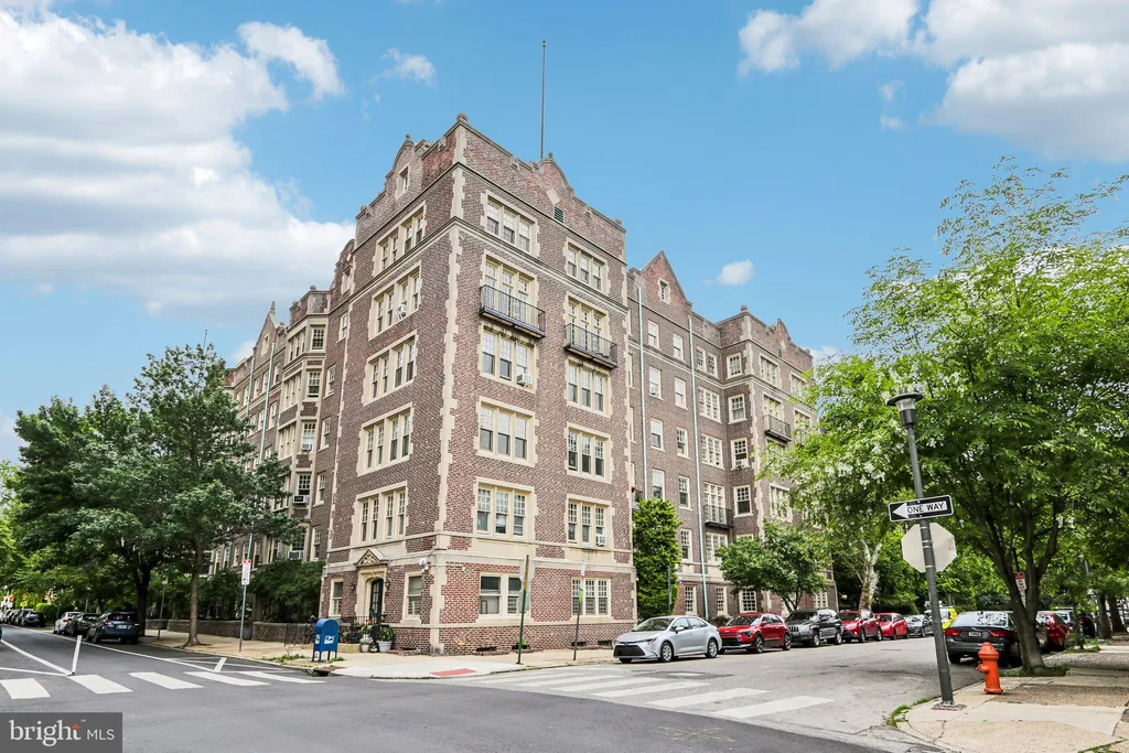 4631 Pine Street Unit E305, Philadelphia, PA 19143