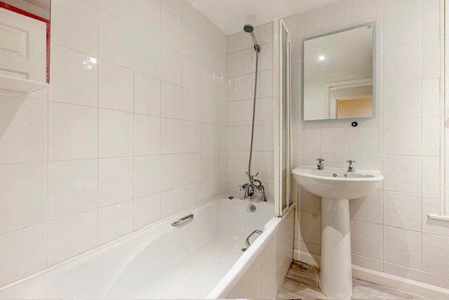 Additional image 7 of 2 bed flat for saleNewcomen Road, Dartmouth, Devon TQ6