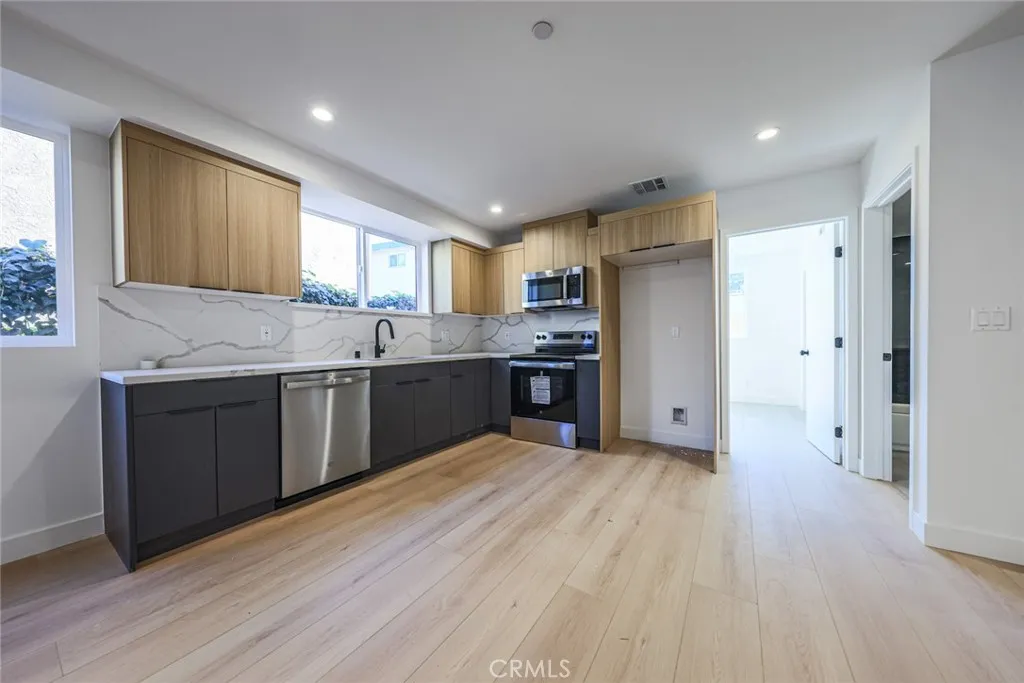 Additional image 31 of 2012 Dunsmuir Avenue Unit B, Los Angeles, CA 90016