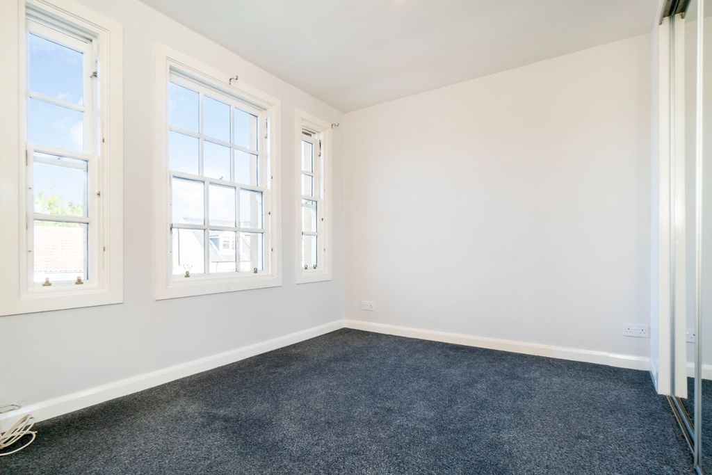 Additional image 7 of 1 bed flat for sale153E High Street, Dalkeith, Midlothian EH22
