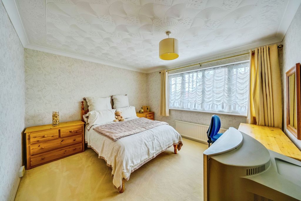 Additional image 18 of 5 bed detached house for saleBrentfield Road, Dartford DA1