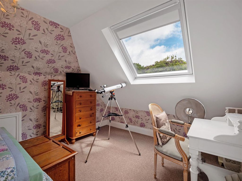 Additional image 20 of 6 bed detached house for saleOnslow Gardens, South Croydon CR2
