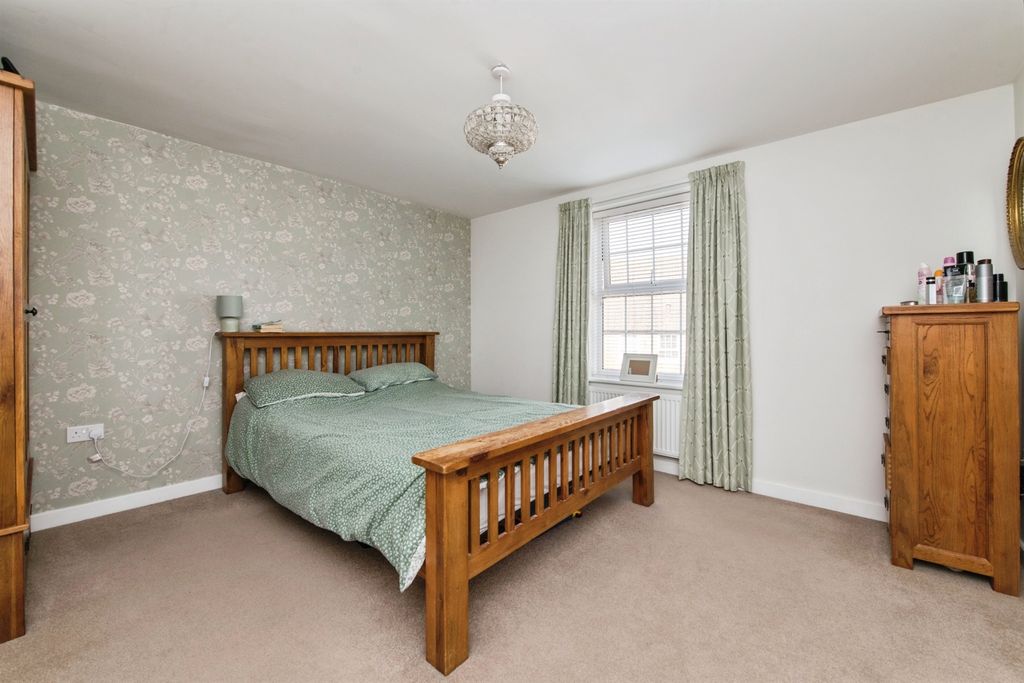Additional image 2 of 4 bed detached house for saleTrott Close, Cullompton EX15