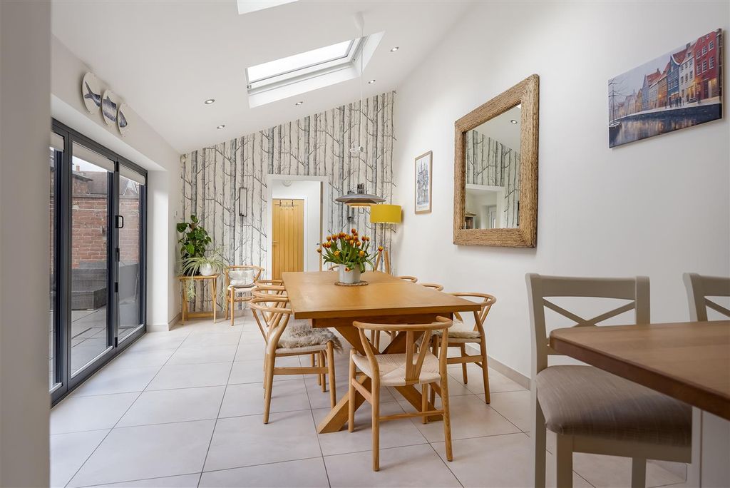 Additional image 5 of 6 bed town house for saleUplands Road, Darlington DL3