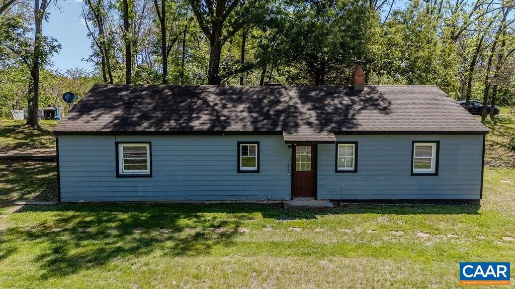 6182 Rockfish Valley Hwy, Afton, VA 22920