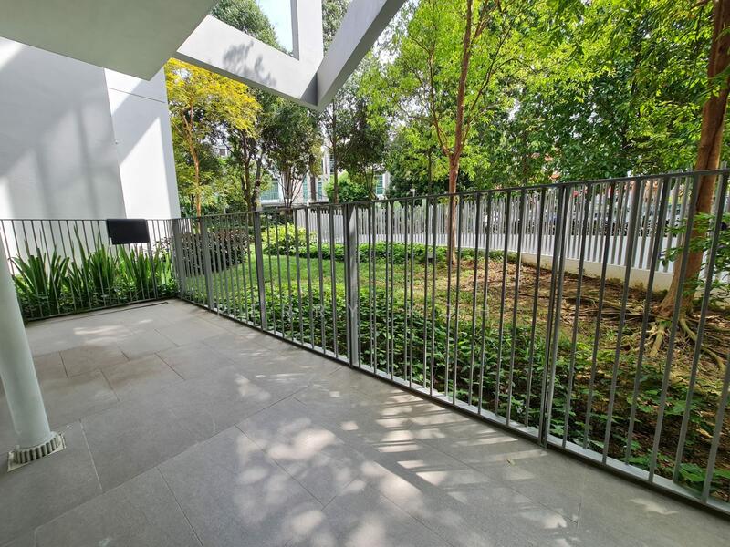 2A Simon Lane photo 2