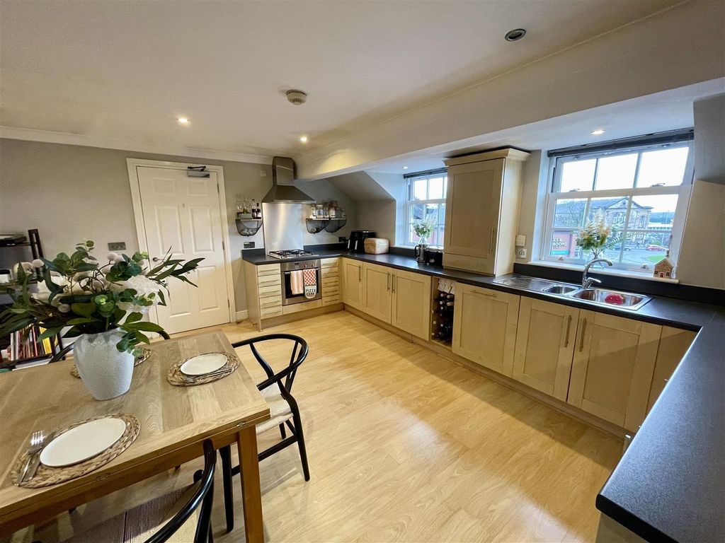 Additional image 5 of 2 bed flat for saleNorthumberland Street, Darlington DL3