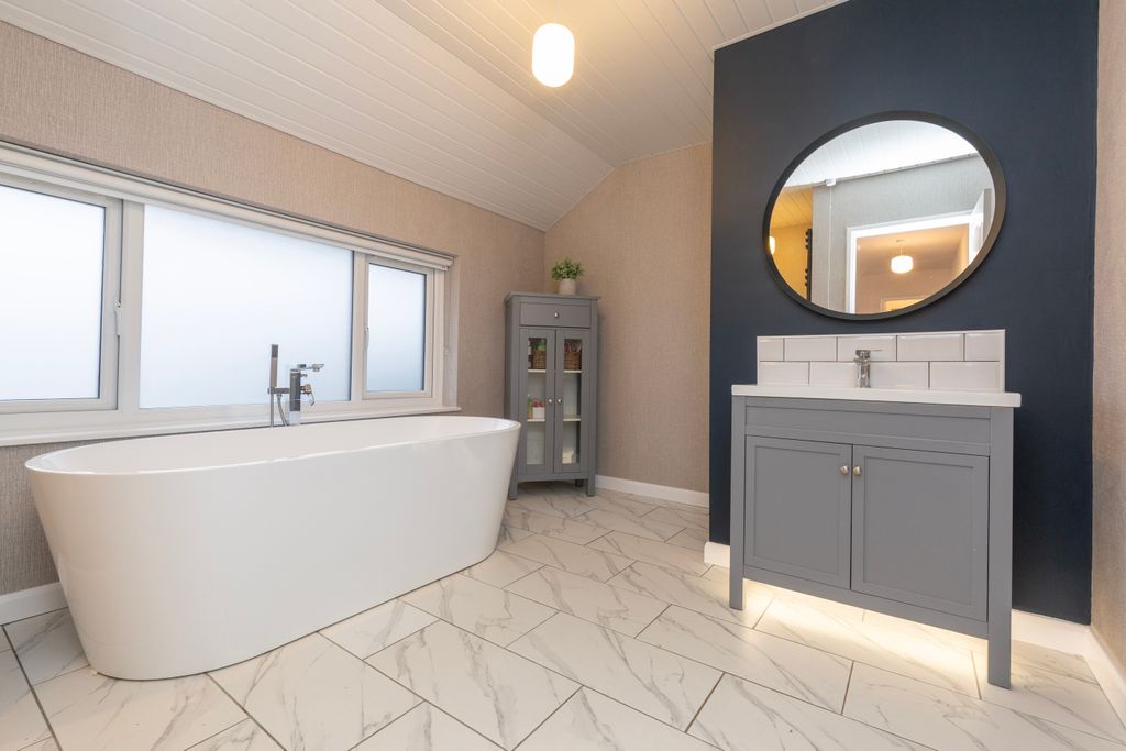 Additional image 16 of 5 bed detached house for saleGlenfield Road, Darlington DL3