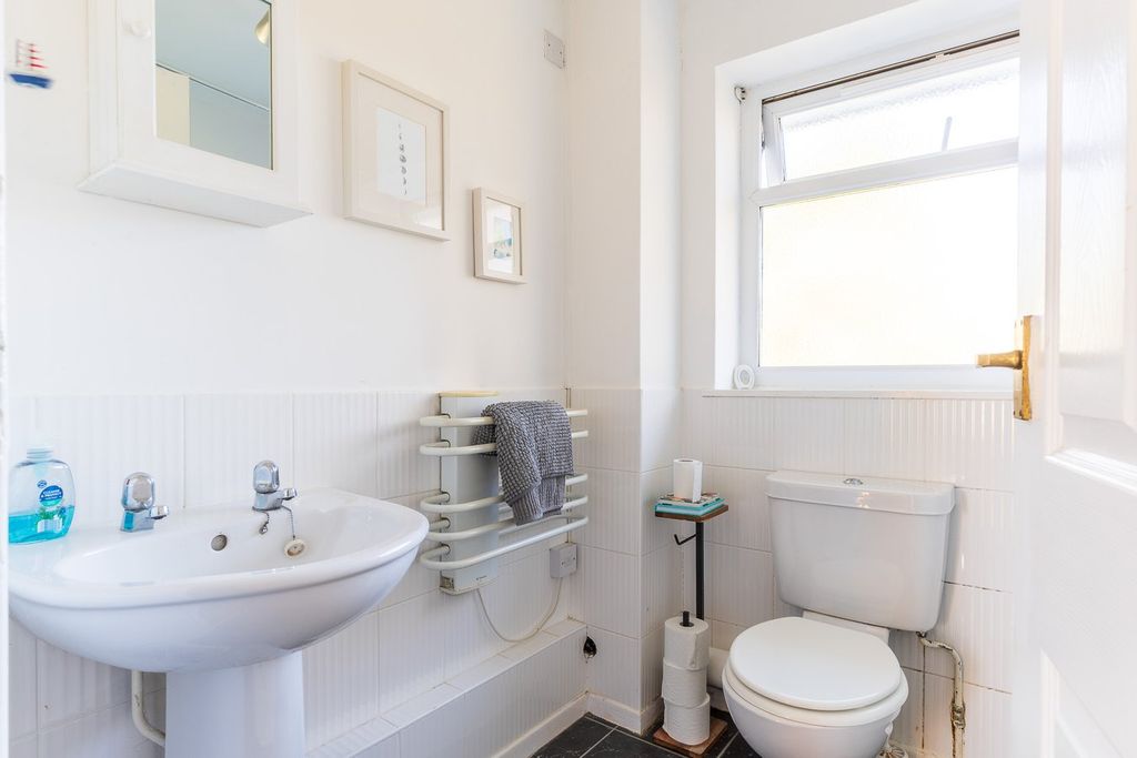 Additional image 10 of 2 bed flat for saleLlanbedrog, Pwllheli LL53