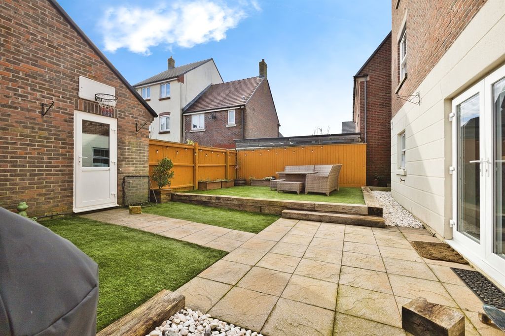 Additional image 20 of 5 bed detached house for saleOak Drive, Crewkerne TA18