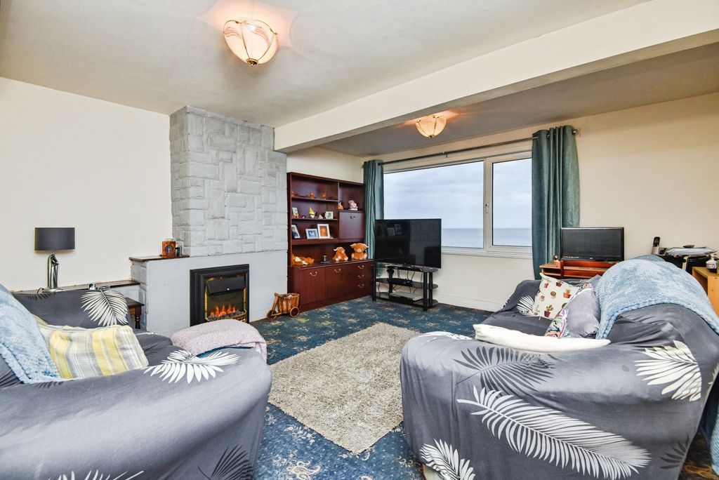 2 bed flat for saleSandylands Promenade, Heysham, Morecambe, Lancashire LA3 photo 3