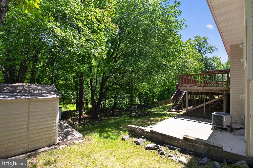 9510 Fox Run Drive, Clinton, MD 20735