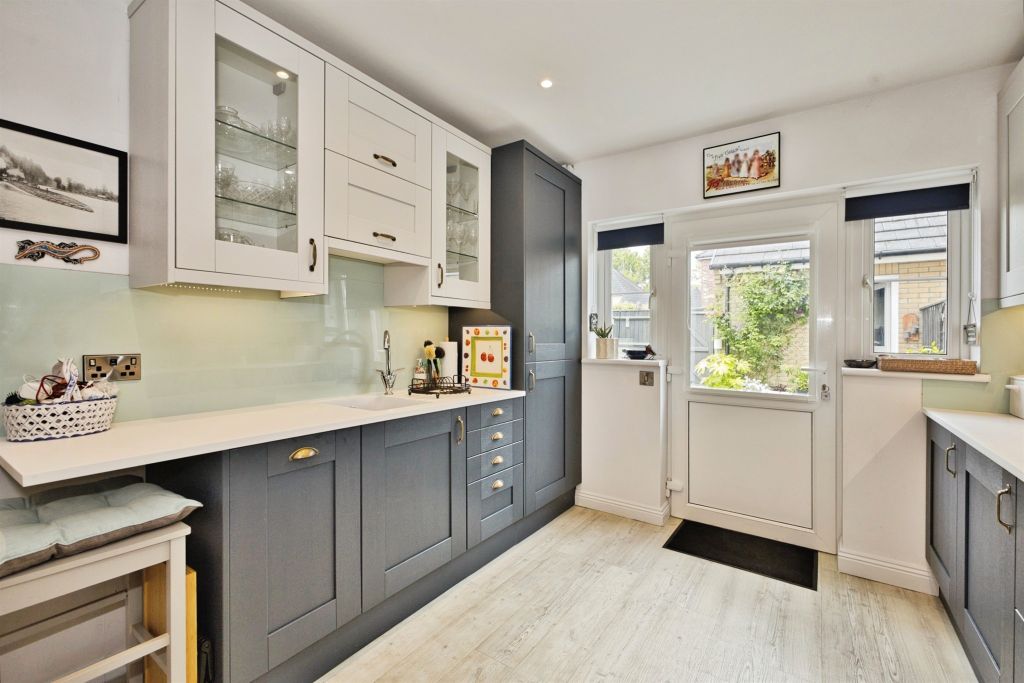 Additional image 12 of 5 bed terraced house for saleOak Drive, Crewkerne TA18