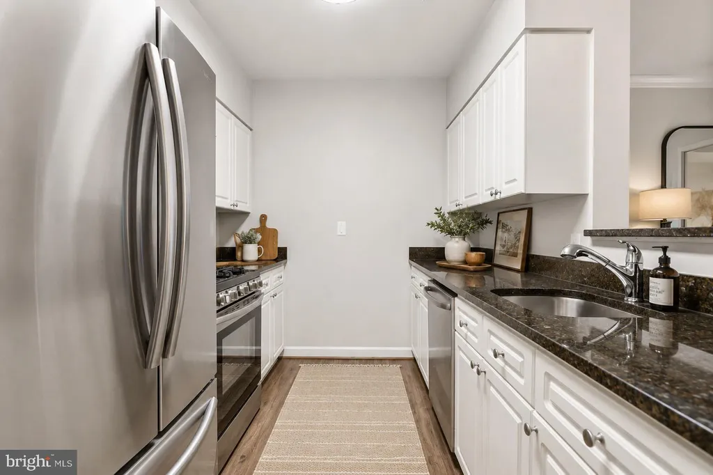 Additional image 3 of 2204 Westcourt Lane Unit 317, Herndon, VA 20170