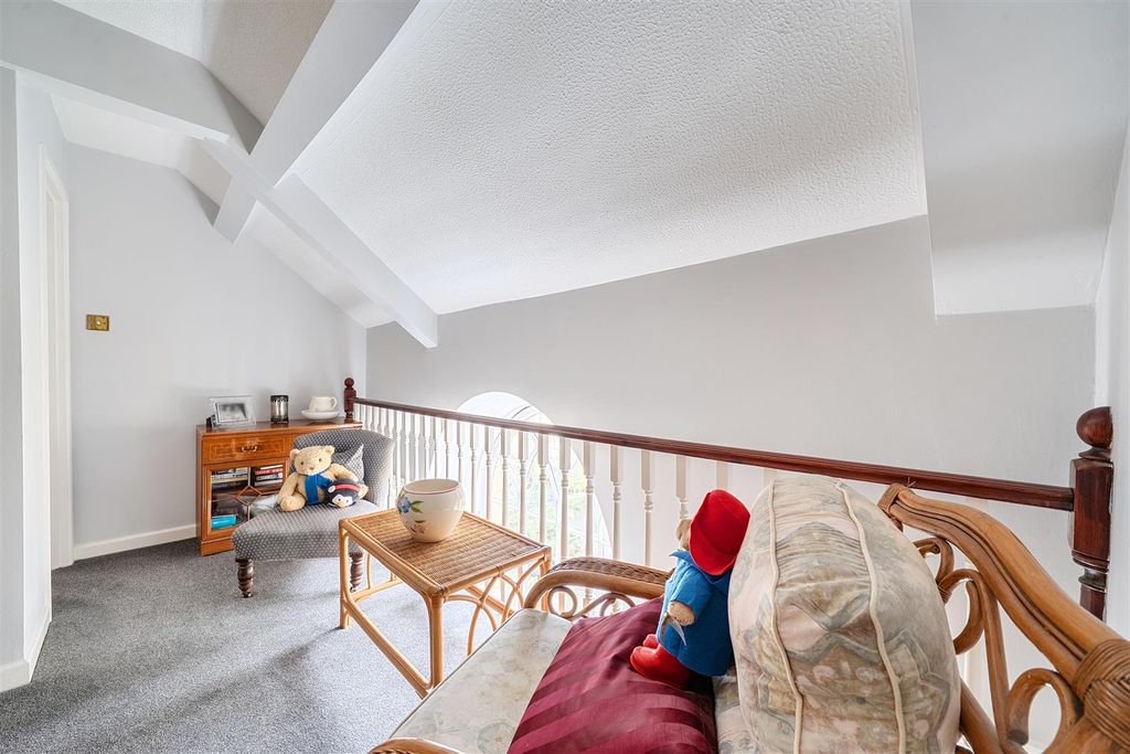 Additional image 13 of 3 bed flat for saleSilver Street, Ilminster TA19