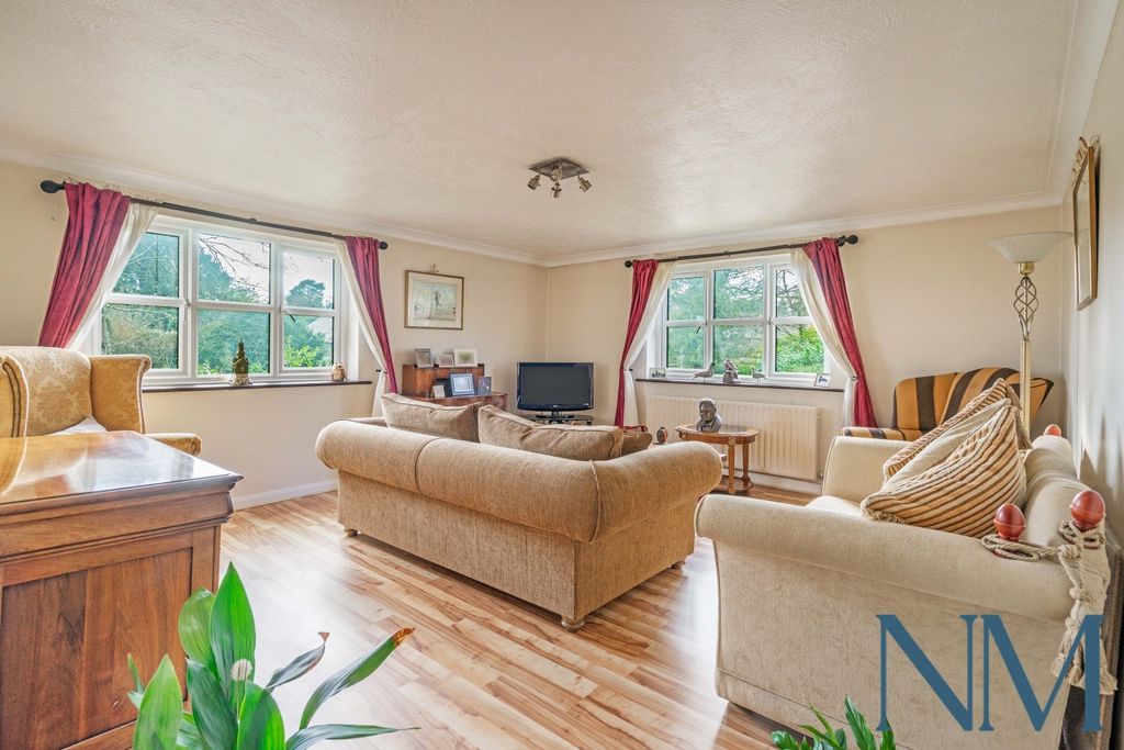 Additional image 2 of 2 bed flat for saleMill Lane, Crowborough TN6