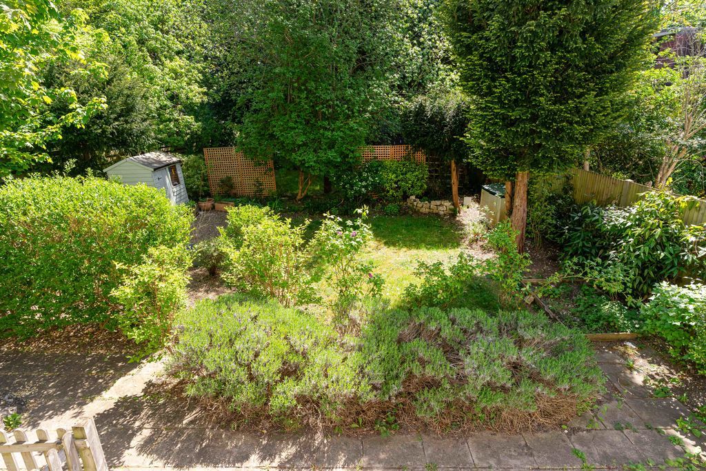 Additional image 7 of 2 bed flat for saleBirdhurst Rise, South Croydon CR2