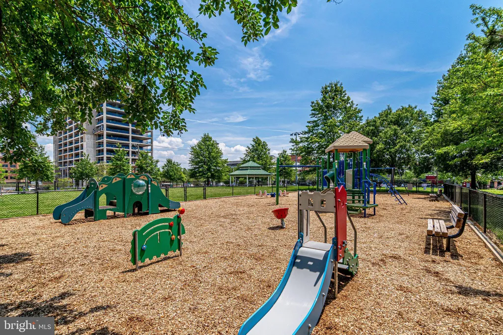Additional image 30 of 1023 N Royal Street Unit 312, Alexandria, VA 22314
