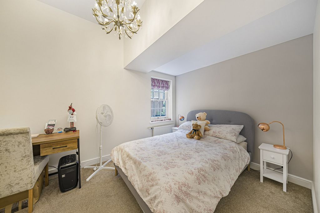 Additional image 6 of 2 bed flat for saleBunstone Hall, Chapel Drive, Dartford DA2