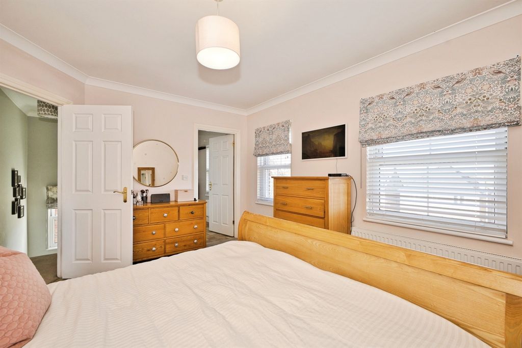 Additional image 5 of 5 bed detached house for saleOak Drive, Crewkerne TA18