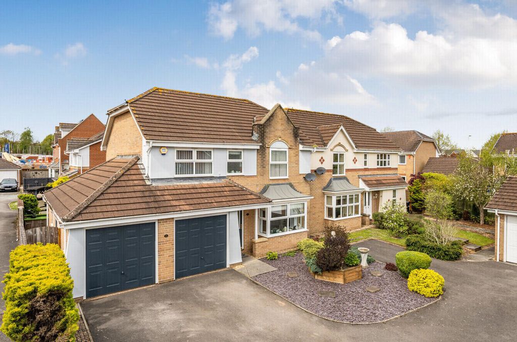 4 bed detached house for saleLancaster Close, Cullompton, Devon EX15