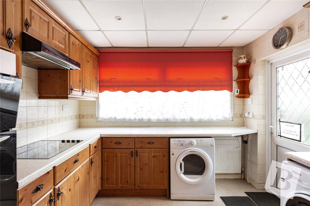 Additional image 8 of 5 bed end terrace house for saleSecond Avenue, Dagenham RM10