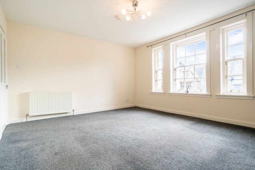 Additional image 2 of 1 bed flat for sale153E High Street, Dalkeith, Midlothian EH22