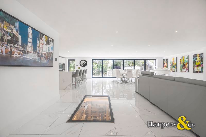 Additional image 9 of 5 bed detached house for saleOakfield Lane, Dartford DA2