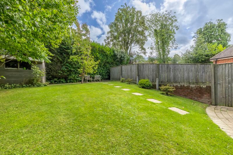 Additional image 15 of 2 bed flat for saleBeacon Gardens, Crowborough TN6