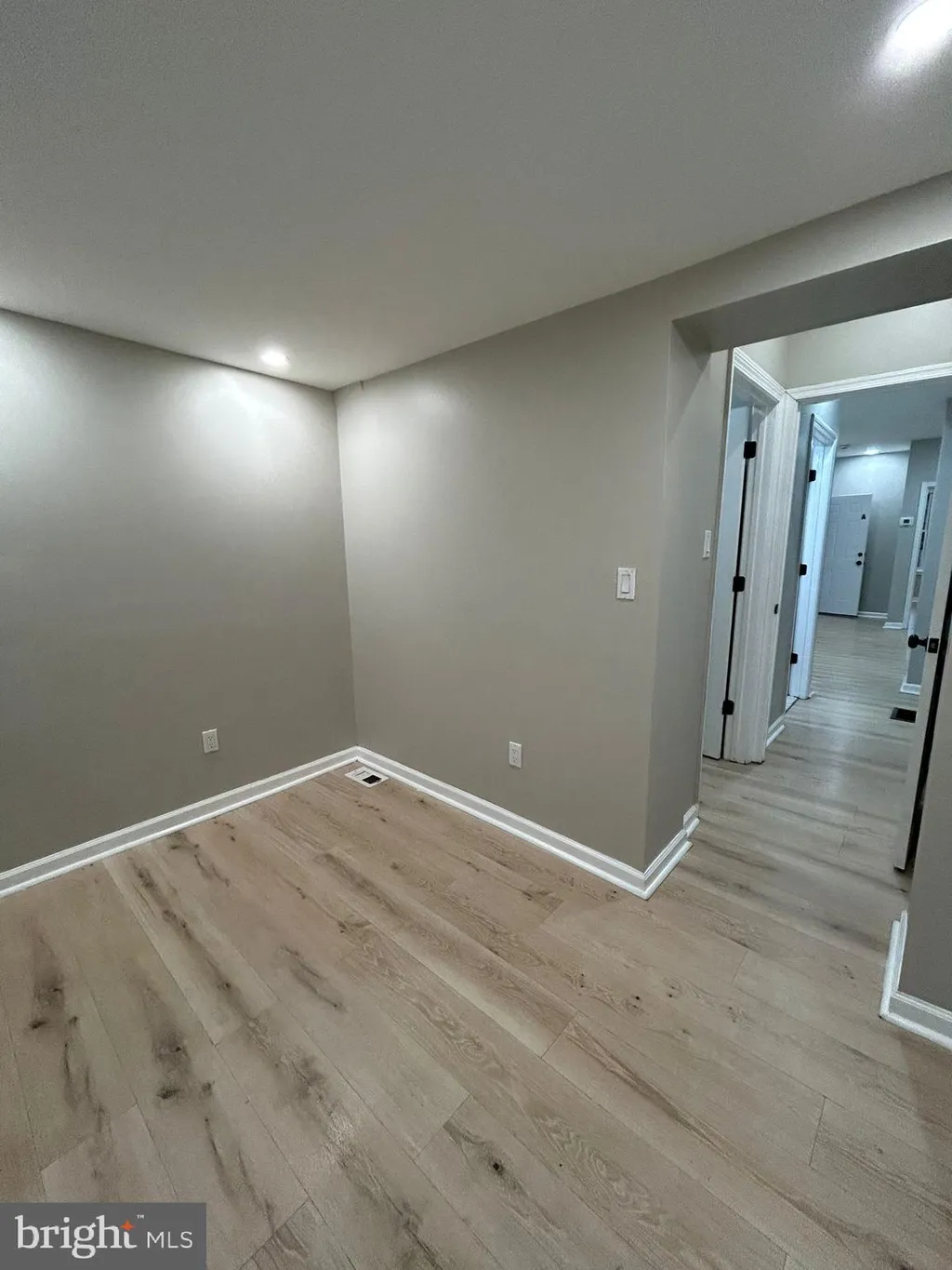 Additional image 5 of 245 W Ontario Street, Philadelphia, PA 19140