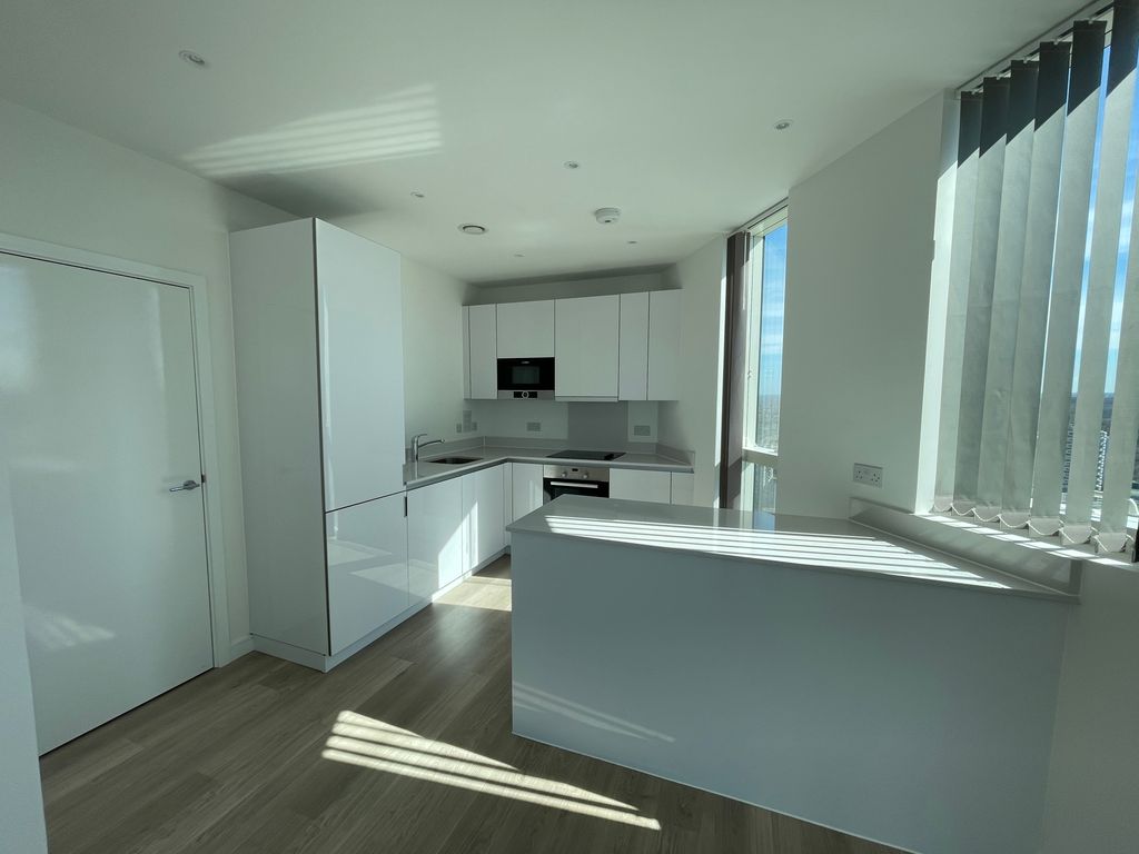2 bed flat for saleSaffron Central Square, Croydon CR0 photo 5