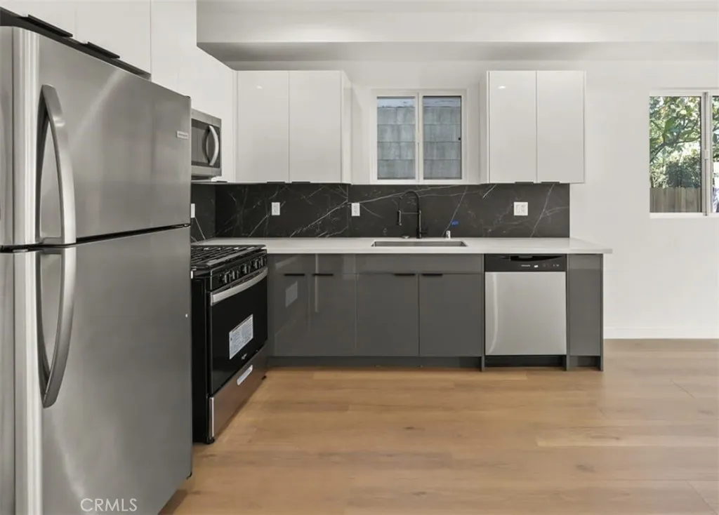 Additional image 44 of 1733 S New Hampshire Ave, Los Angeles, CA 90006