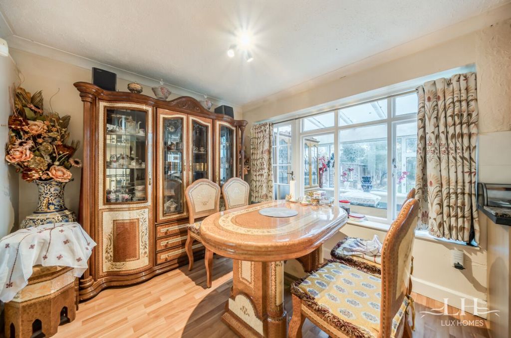 Additional image 12 of 3 bed detached house for saleAldborough Road, Dagenham RM10