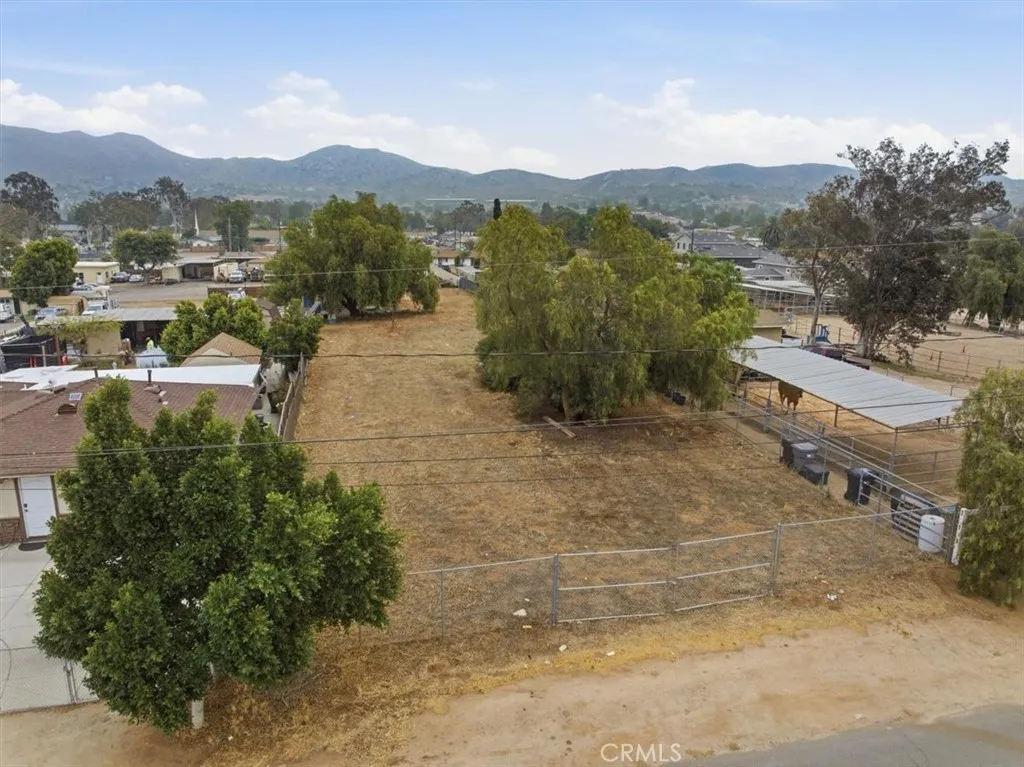 Center Ave, Norco, CA 92860 photo 4