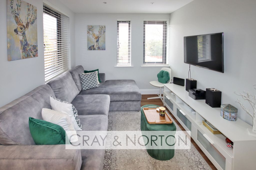 Additional image 5 of 3 bed flat for saleWard Close, South Croydon CR2