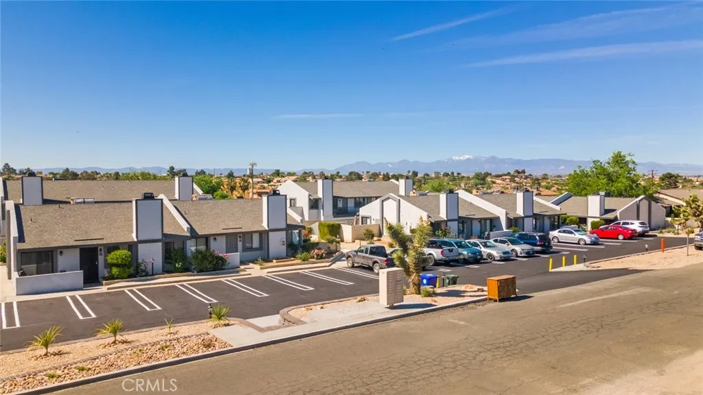 19087 Allegheny Rd, Apple Valley, CA 92307 photo 4