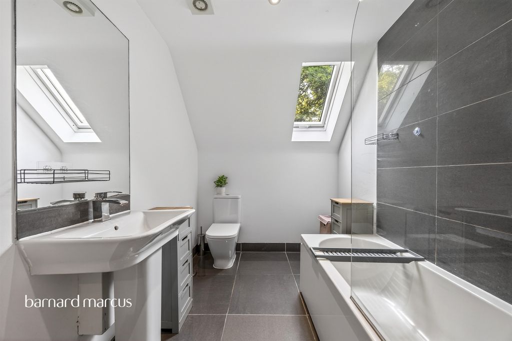 Additional image 16 of 2 bed flat for saleKendra Hall Road, South Croydon CR2