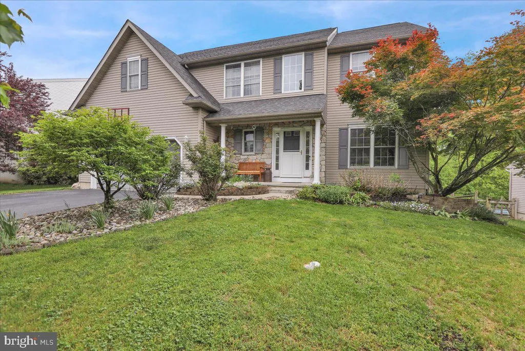 Additional image 2 of 110 Clarion Drive, Douglassville, PA 19518
