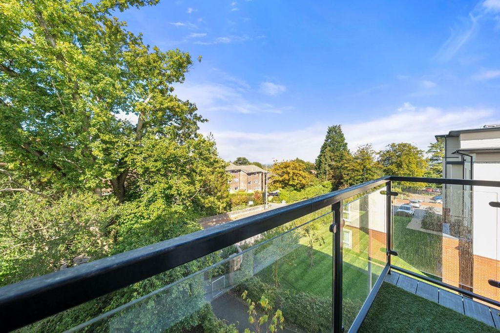 Additional image 14 of 2 bed flat for saleBailey Place, Crowborough TN6