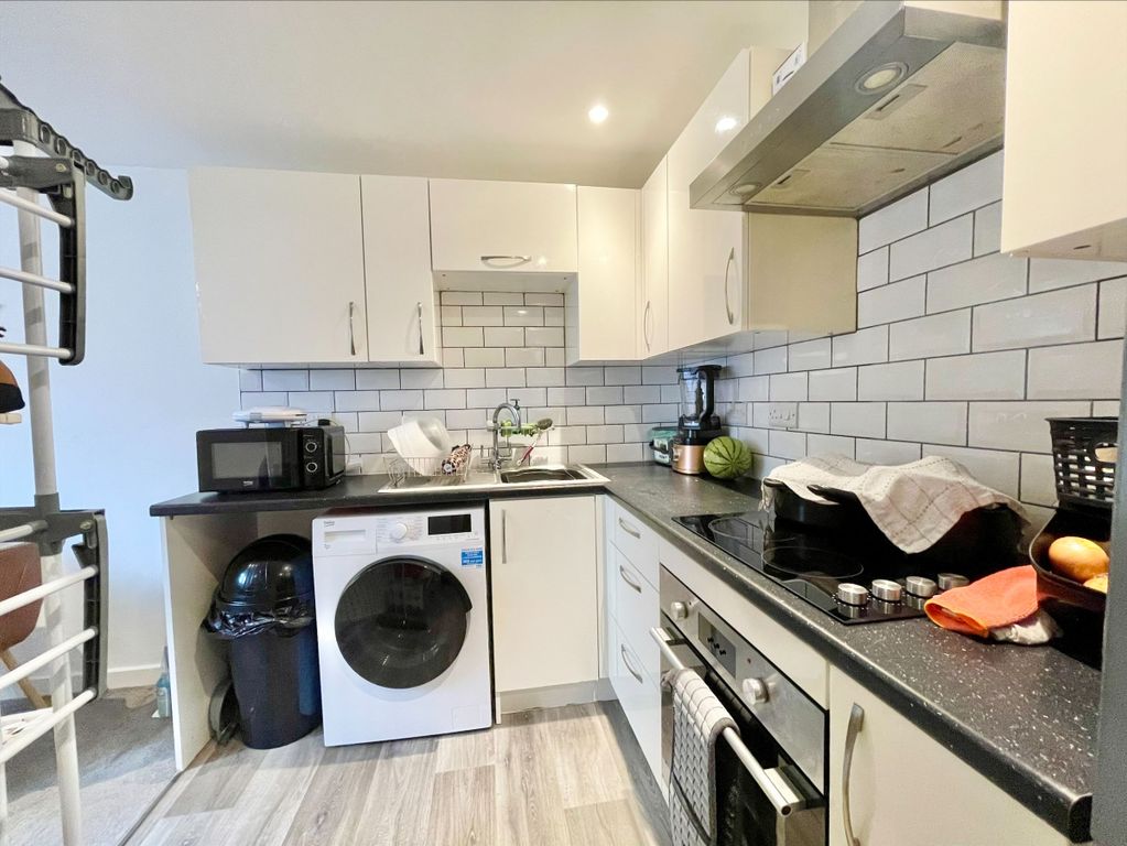 Additional image 6 of 1 bed flat for saleFlat, Florist Court, High Street, Cullompton EX15