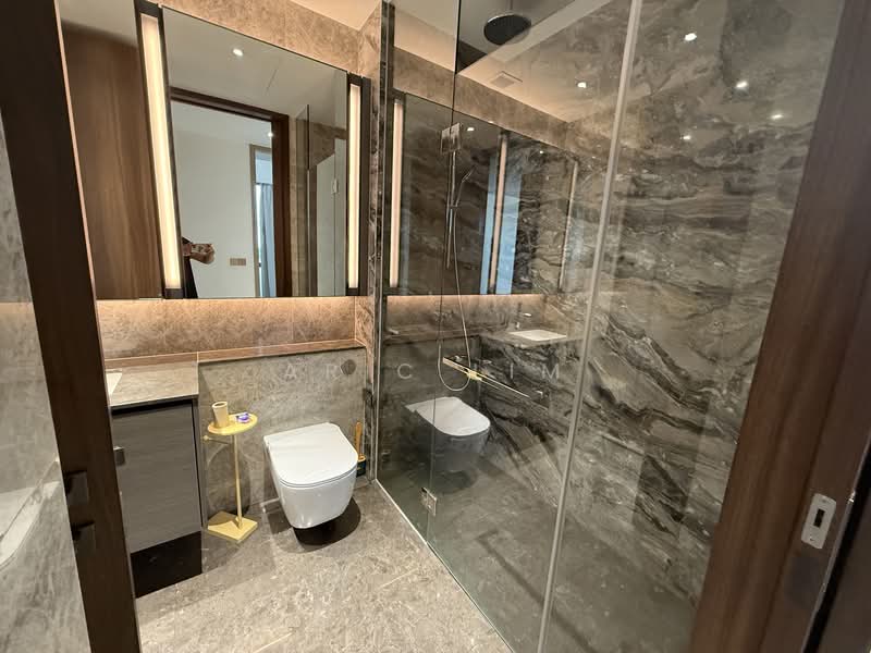 32 Leedon Heights photo 3