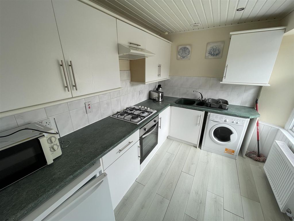 Additional image 4 of 3 bed flat for sale10C St Catherine Street, Cupar KY15