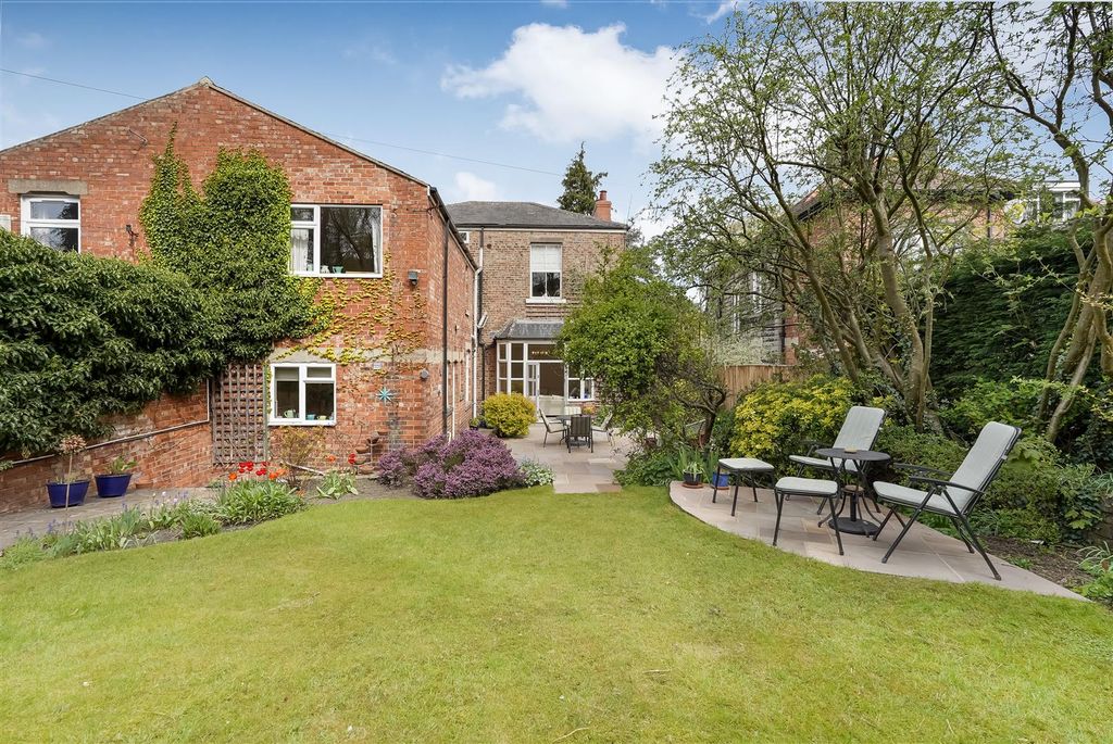 Additional image 10 of 5 bed end terrace house for saleWoodland Road, Darlington DL3
