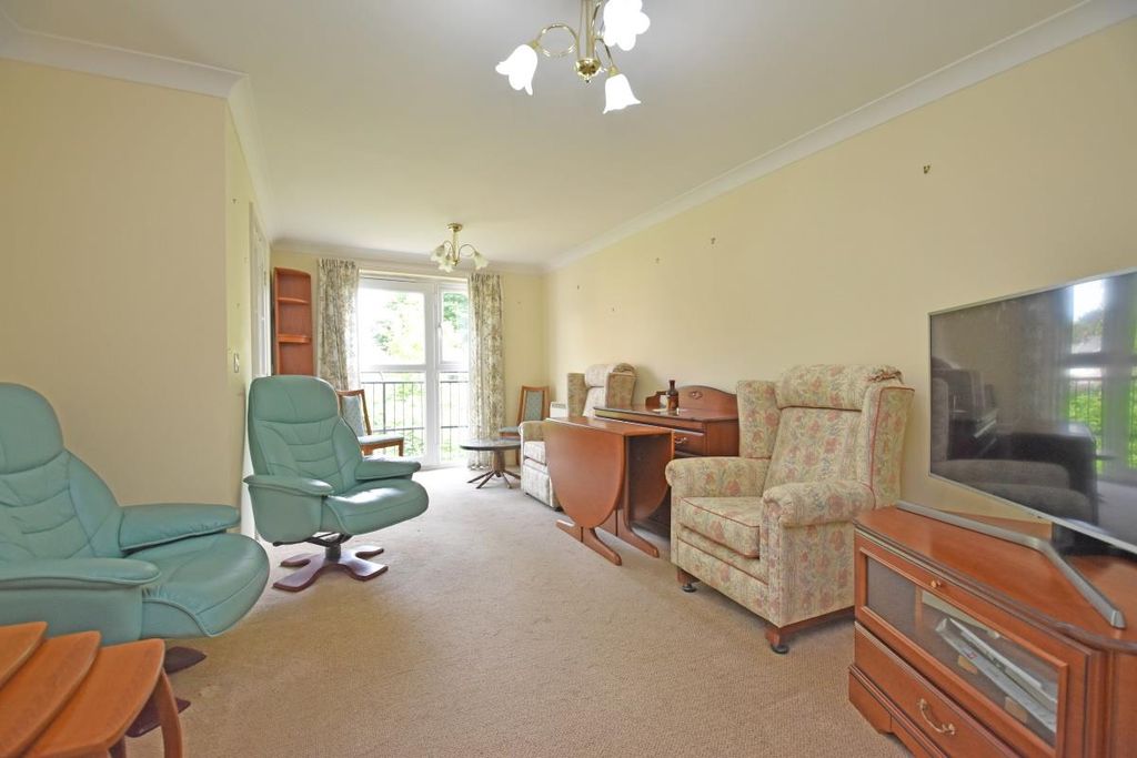 Additional image 3 of 1 bed flat for saleHigh Street, Cullompton EX15