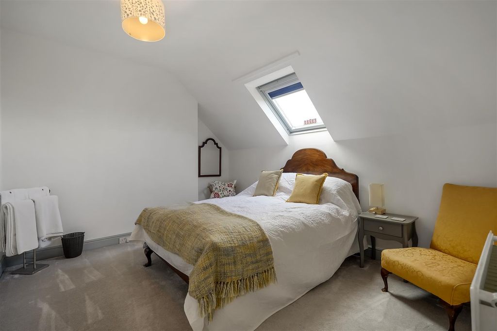 Additional image 19 of 6 bed town house for saleUplands Road, Darlington DL3