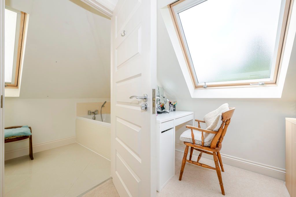 Additional image 12 of 2 bed flat for saleBeacon Gardens, Crowborough TN6
